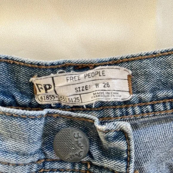 FREE PEOPLE Denim Shorts Womens Sz W 26 Blue Daisy Dukes Distressed Jean Summer - Picture 3 of 16